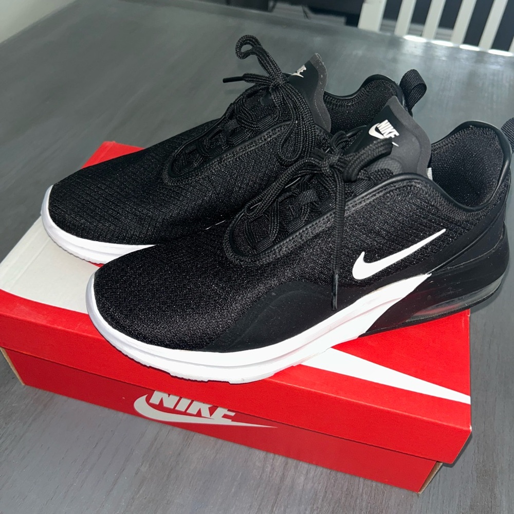 Women's Nike Sneakers